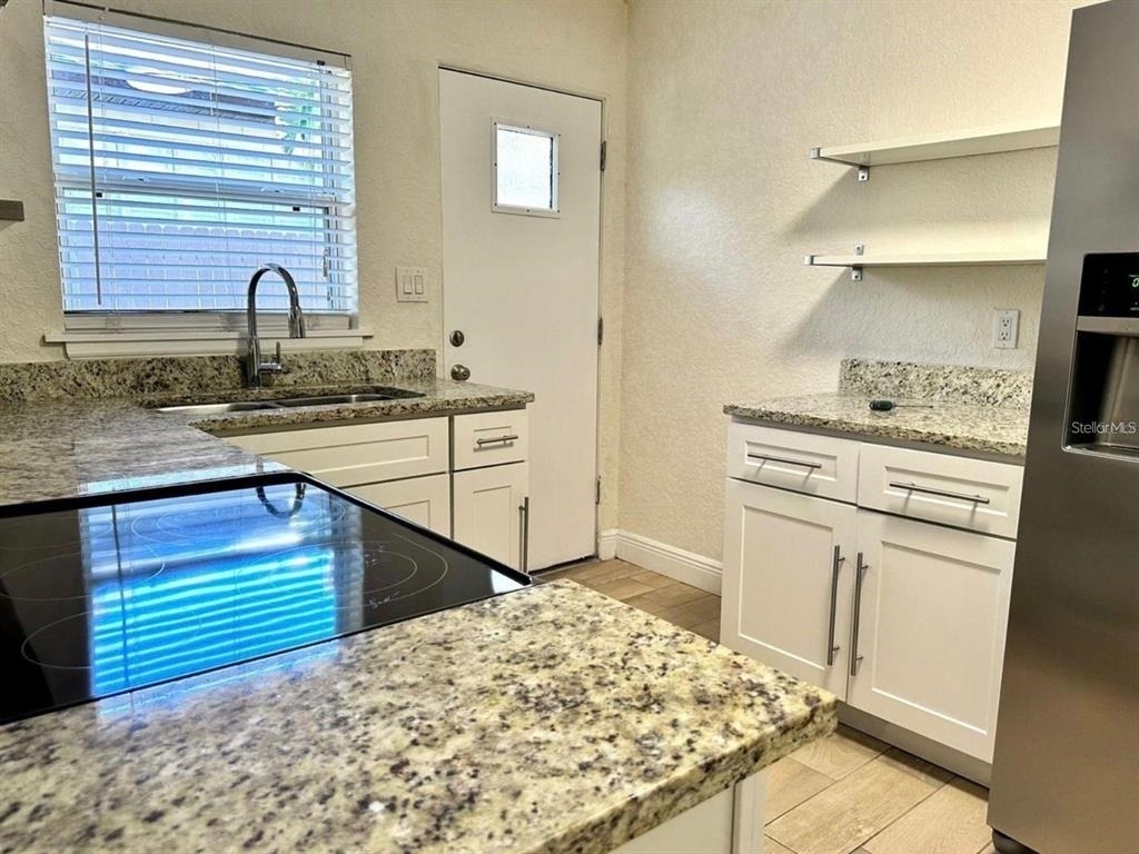 2510 Boyd Avenue - Photo 1