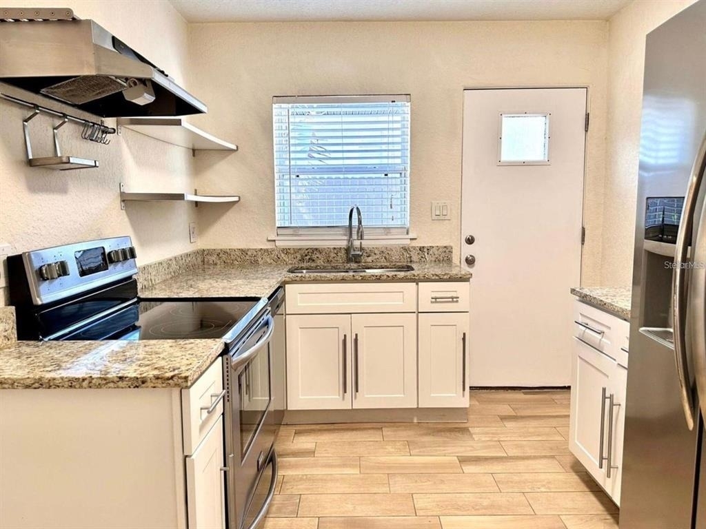 2510 Boyd Avenue - Photo 2