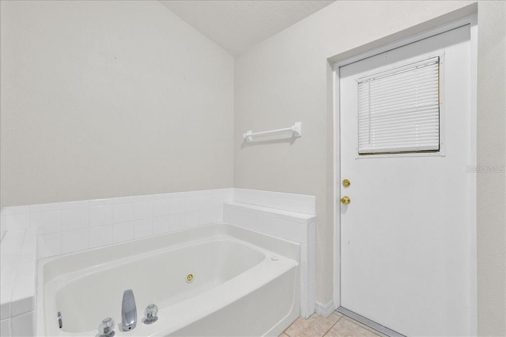 112 Azalea Drive - Photo 7