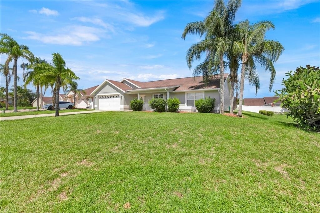 112 Azalea Drive - Photo 1
