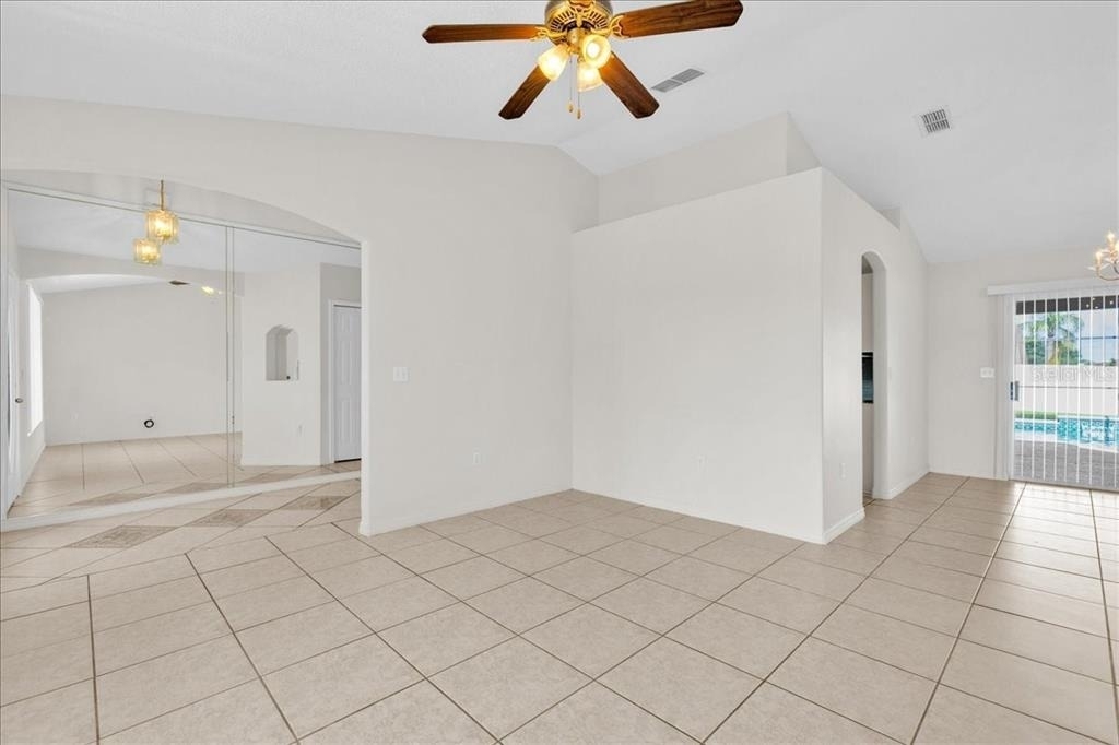 112 Azalea Drive - Photo 3