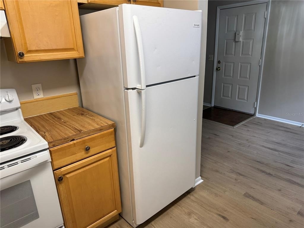 2365 Oak Park Way - Photo 8