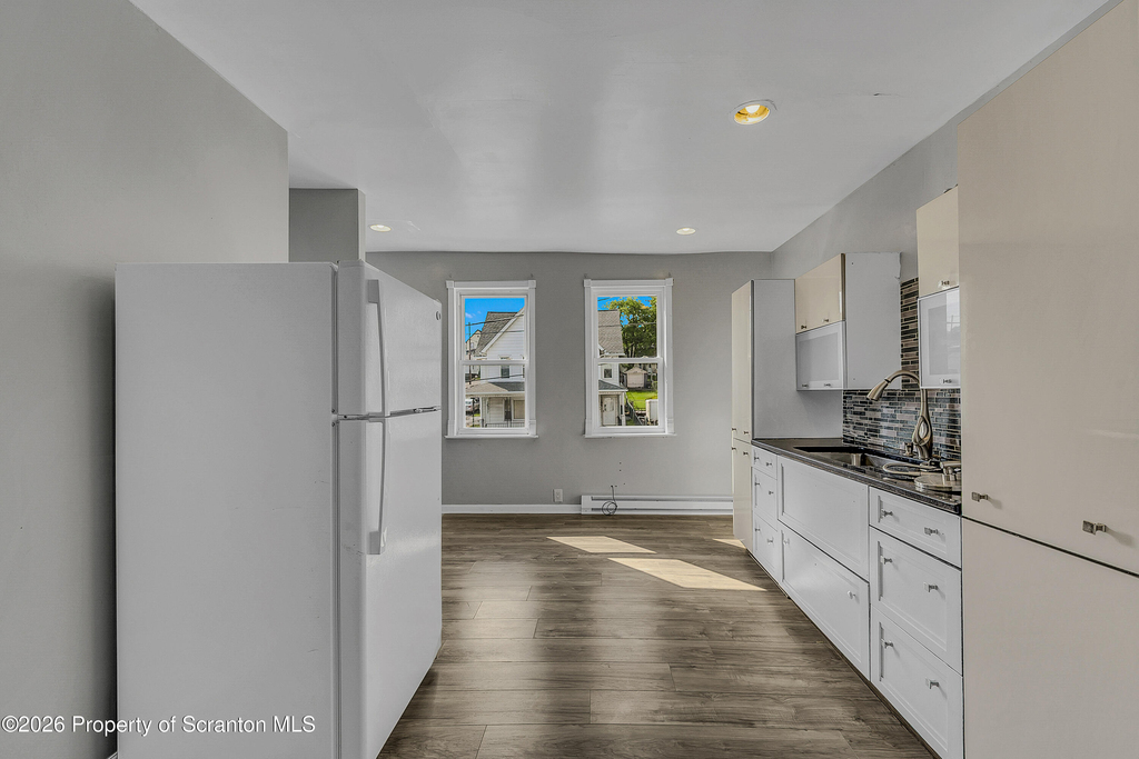 1502 Church (2nd Flr) Avenue - Photo 15