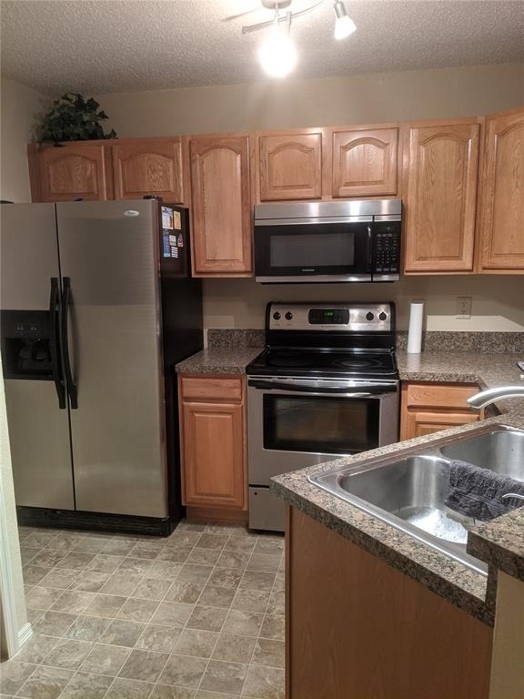 3705 Sw 27th Street - Photo 3