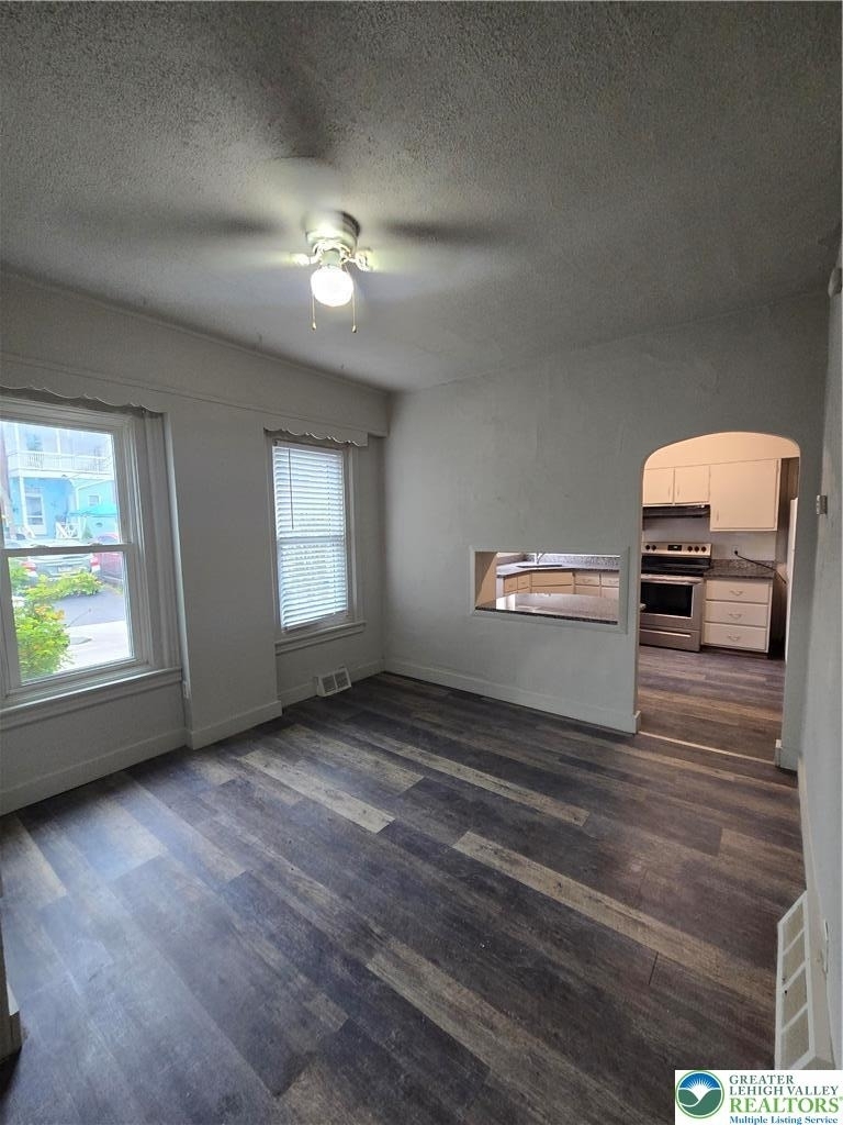1437 Webster Street - Photo 5