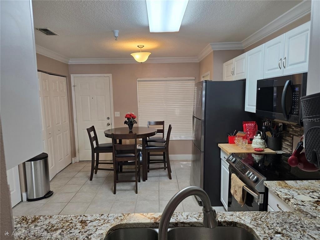 2636 Sw 35th Place - Photo 6