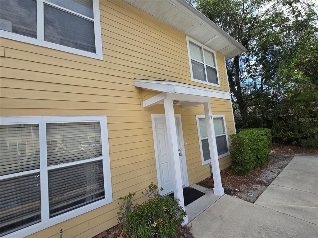 2636 Sw 35th Place - Photo 1