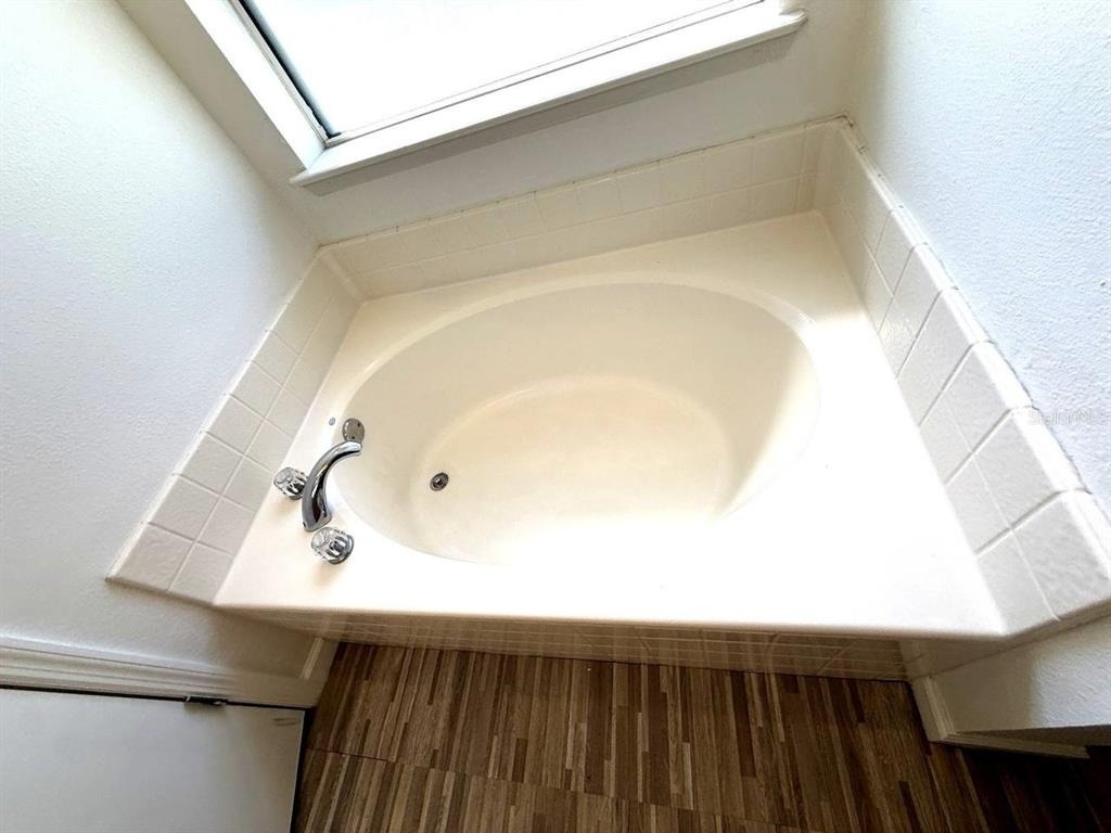 121 Lindsay Drive - Photo 5