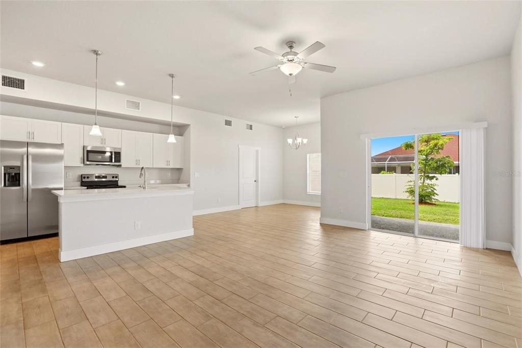870 Columbia Street - Photo 2