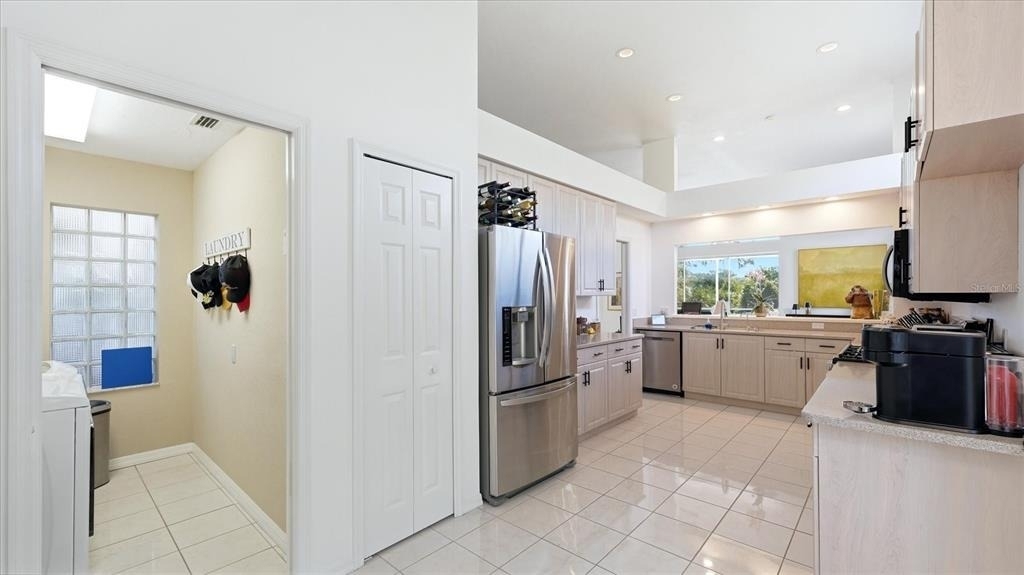 8009 Hampton Court - Photo 14
