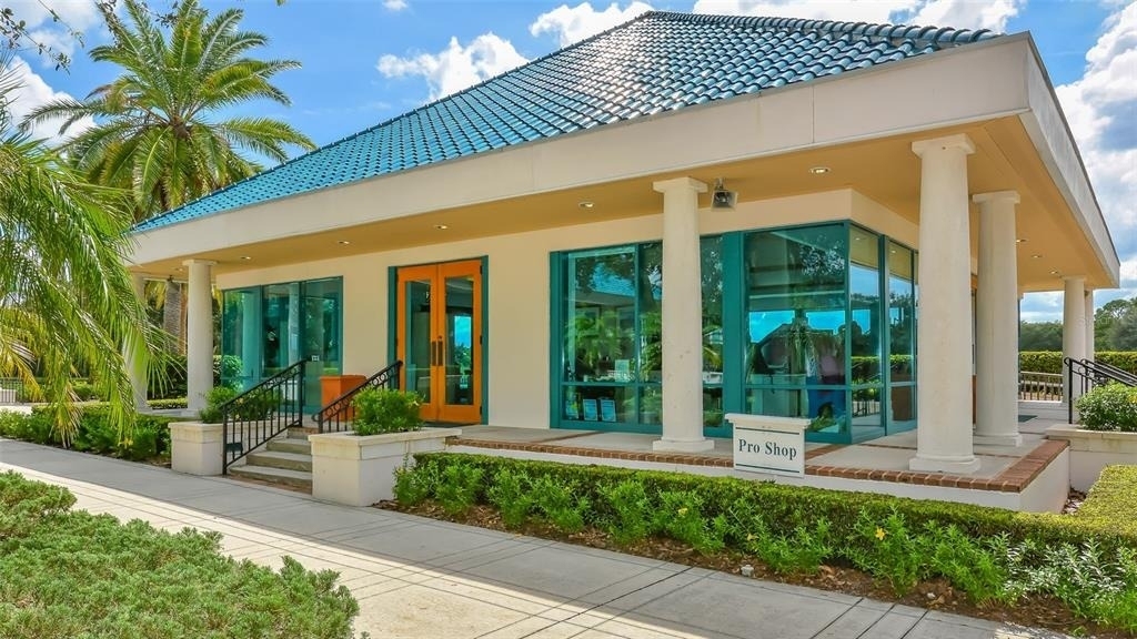 8009 Hampton Court - Photo 40