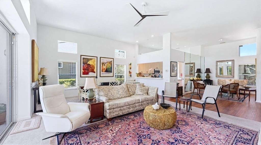 8009 Hampton Court - Photo 9
