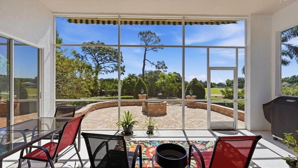 8009 Hampton Court - Photo 24