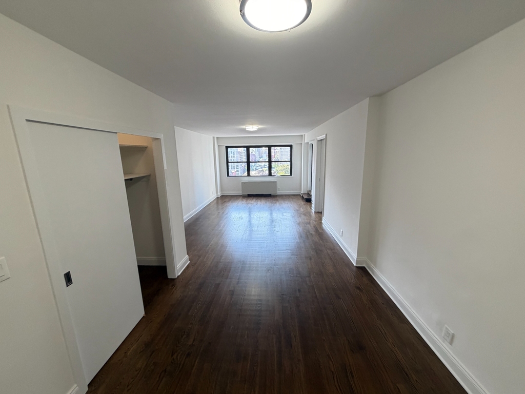 East 88th Street - Photo 0