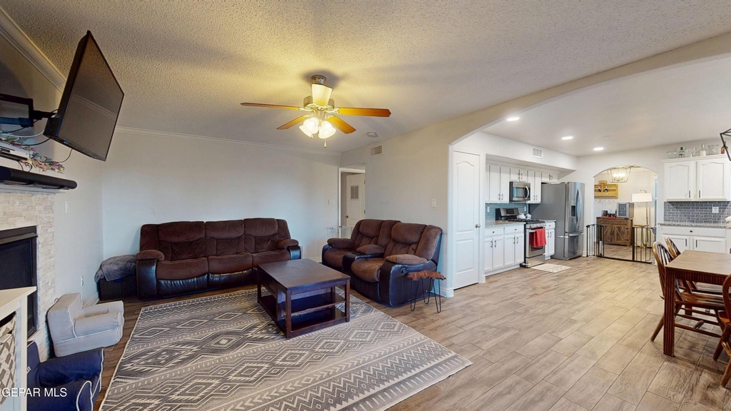 3249 Emerald Point Drive - Photo 11