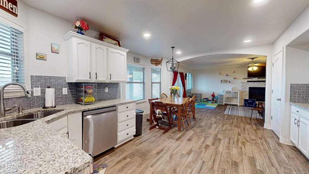 3249 Emerald Point Drive - Photo 6