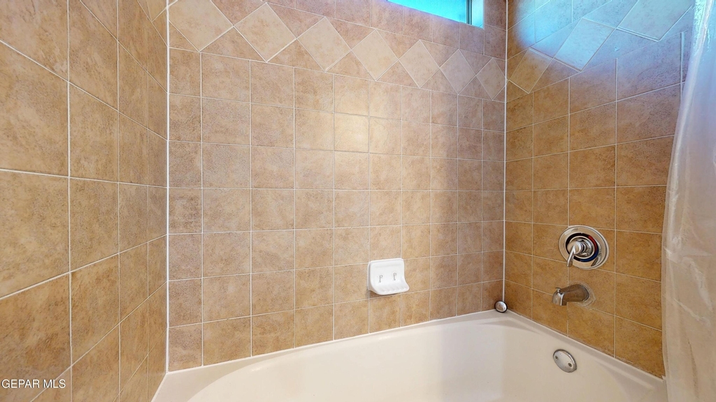 3249 Emerald Point Drive - Photo 32