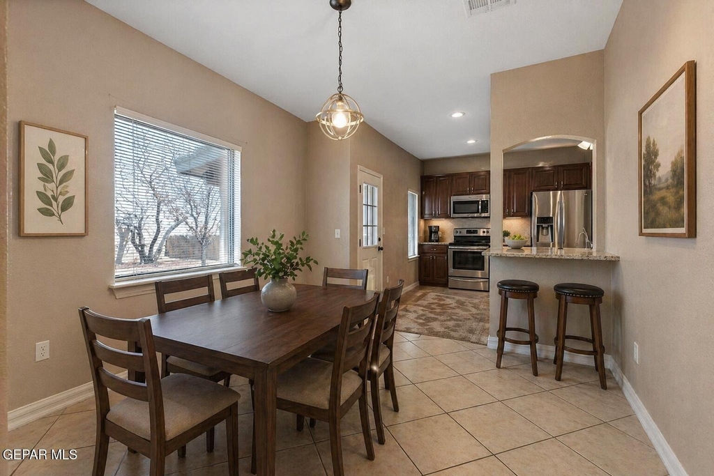 2120 Shreya Street - Photo 4