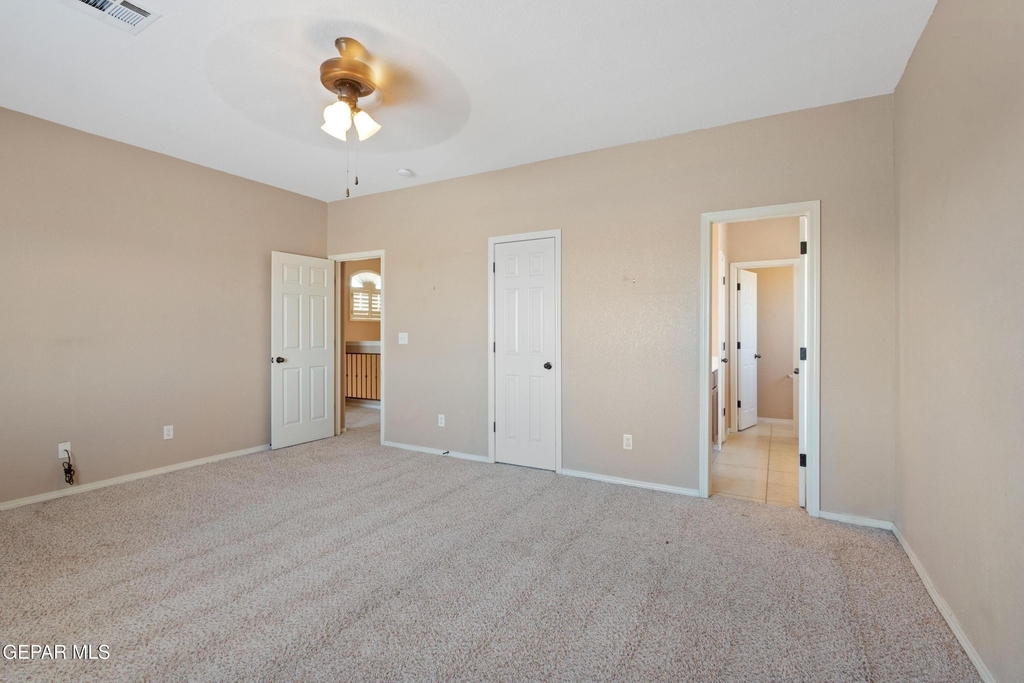 2120 Shreya Street - Photo 11