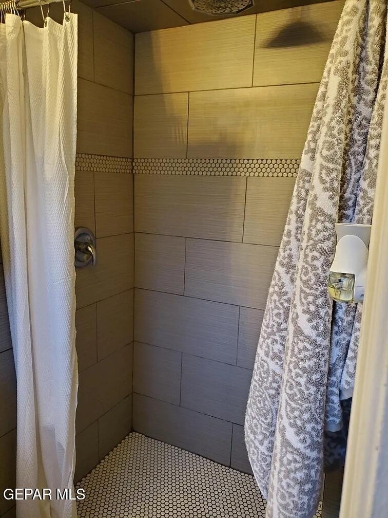 2705 Jackson Avenue - Photo 5