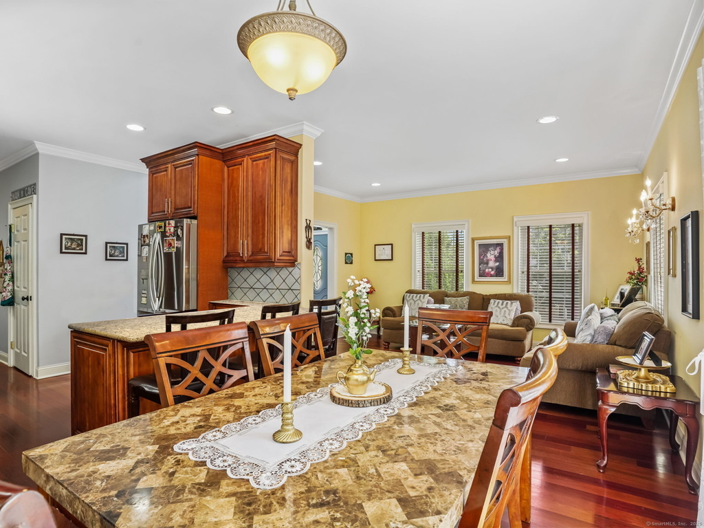 56 Barholm Avenue - Photo 6