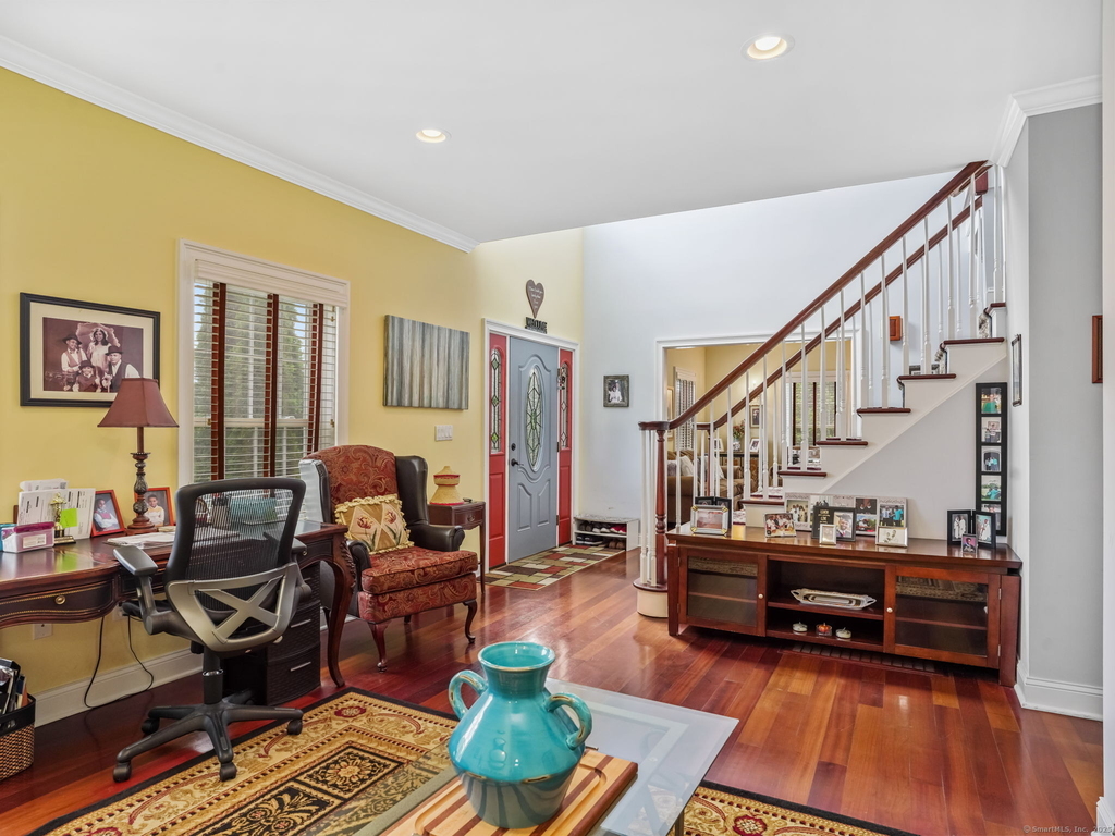 56 Barholm Avenue - Photo 3