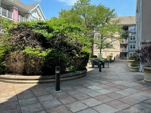 488 Bedford Street - Photo 6