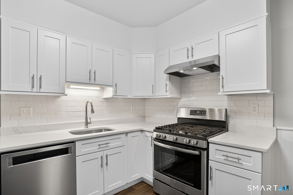 95 Parrott Avenue - Photo 10