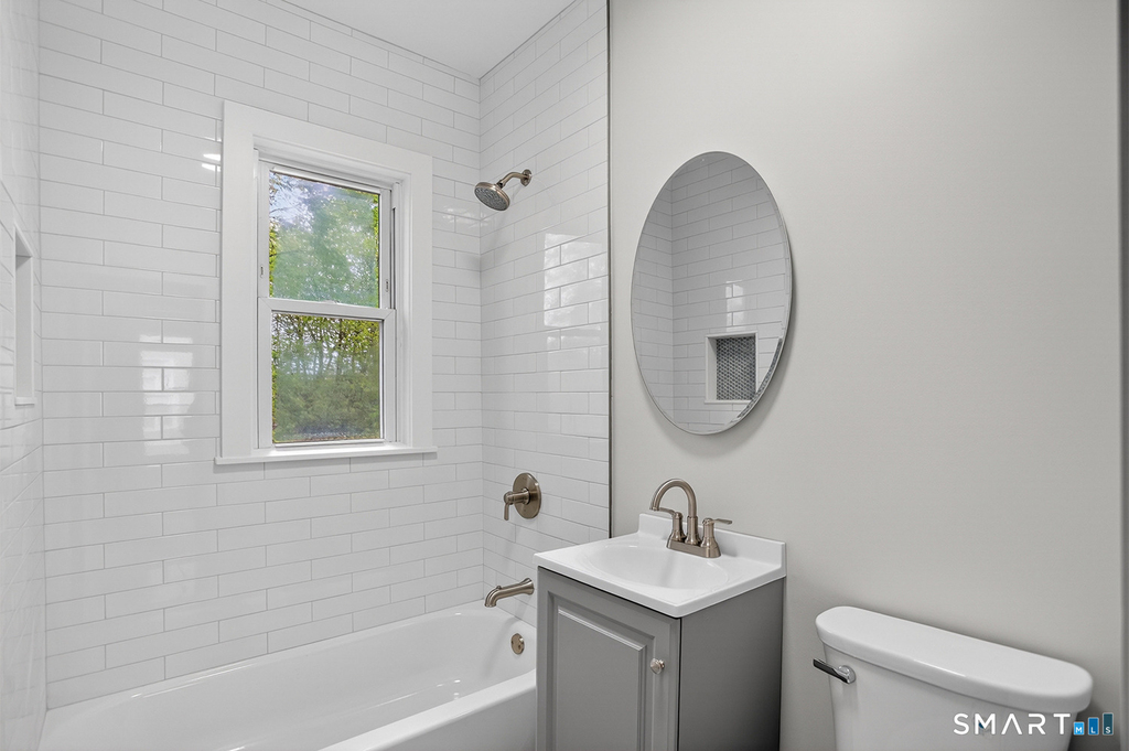 95 Parrott Avenue - Photo 15