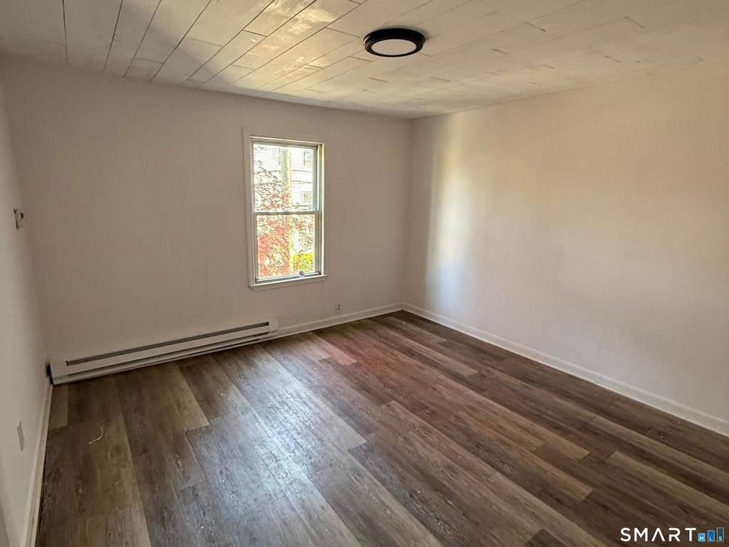 33 Olive Street - Photo 3
