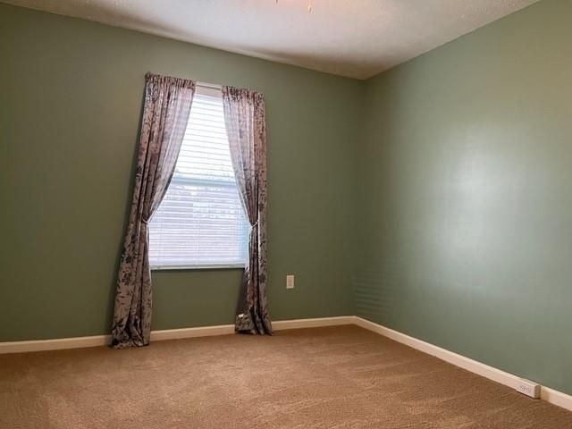 209 Ascot Ct - Photo 7