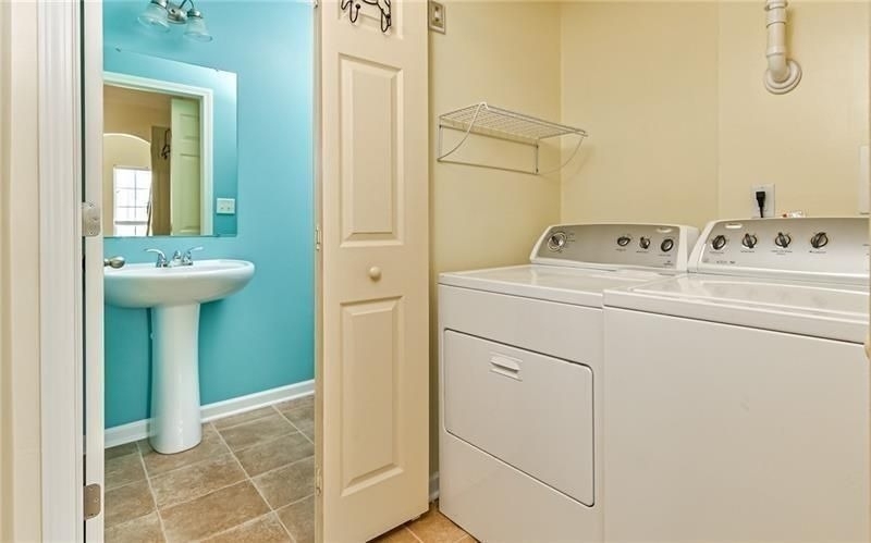209 Ascot Ct - Photo 5