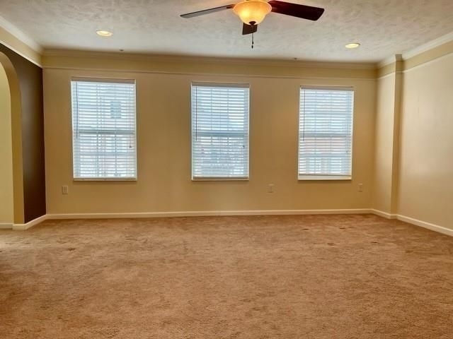 209 Ascot Ct - Photo 3
