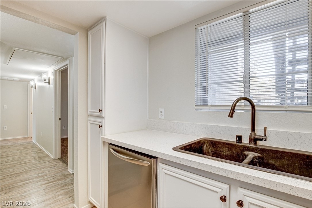1908 Desert Falls Court - Photo 10