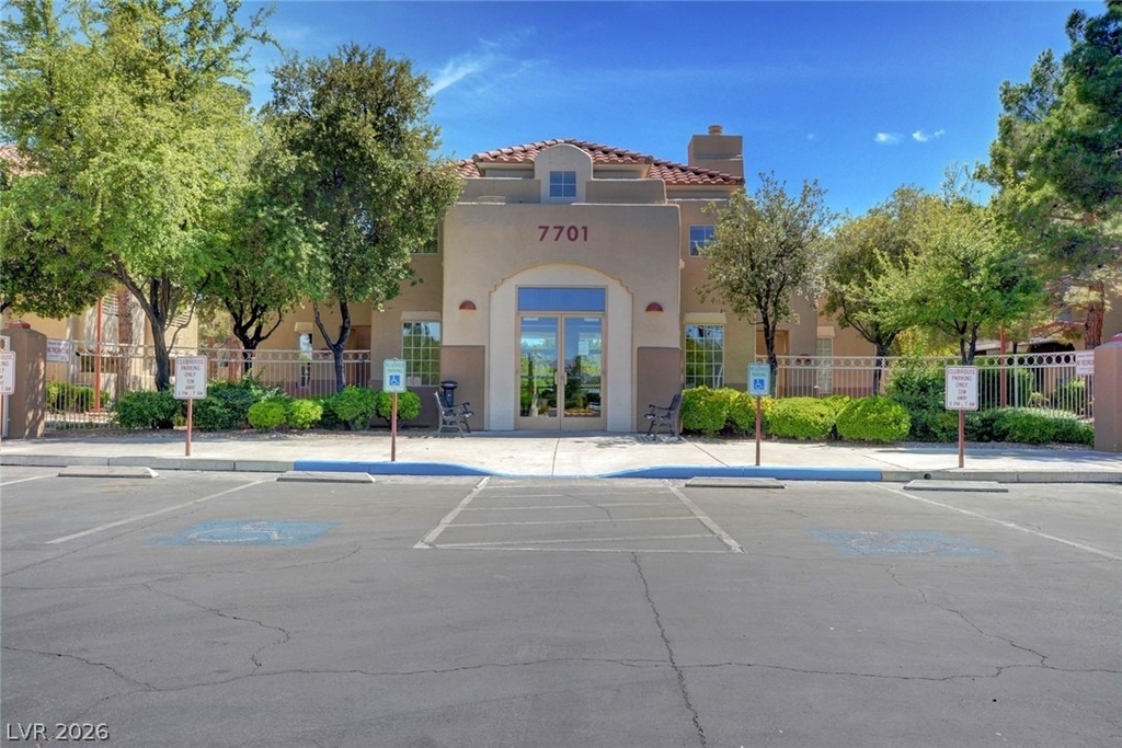 1908 Desert Falls Court - Photo 34
