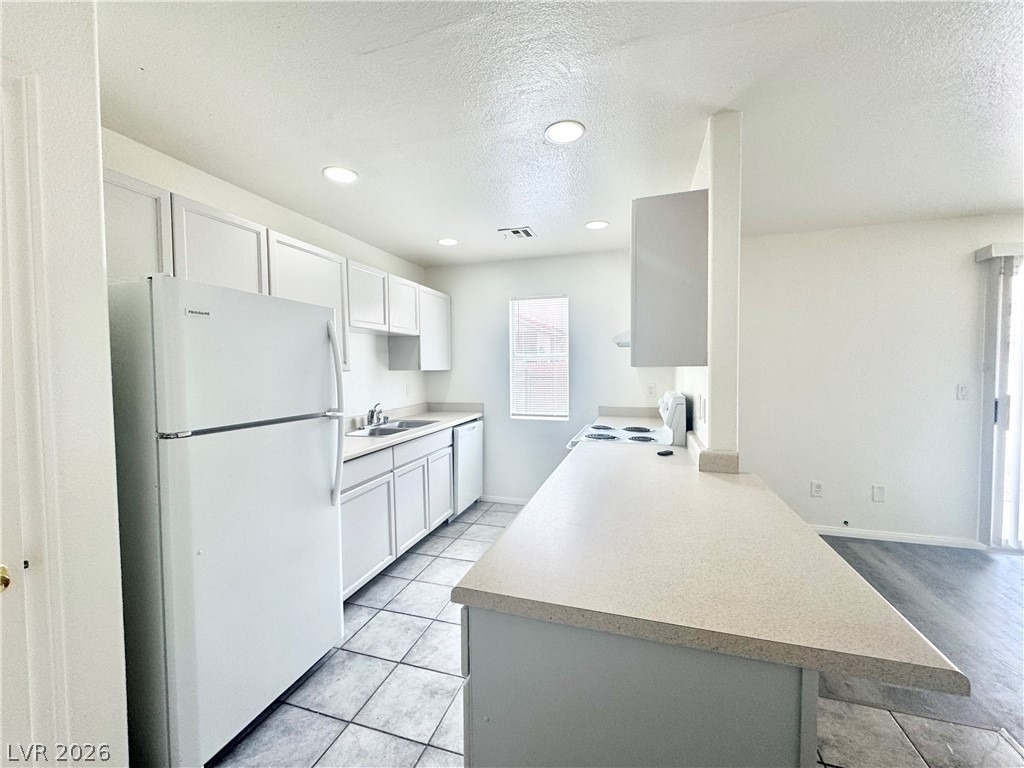 1040 Pahrump Valley Boulevard - Photo 2