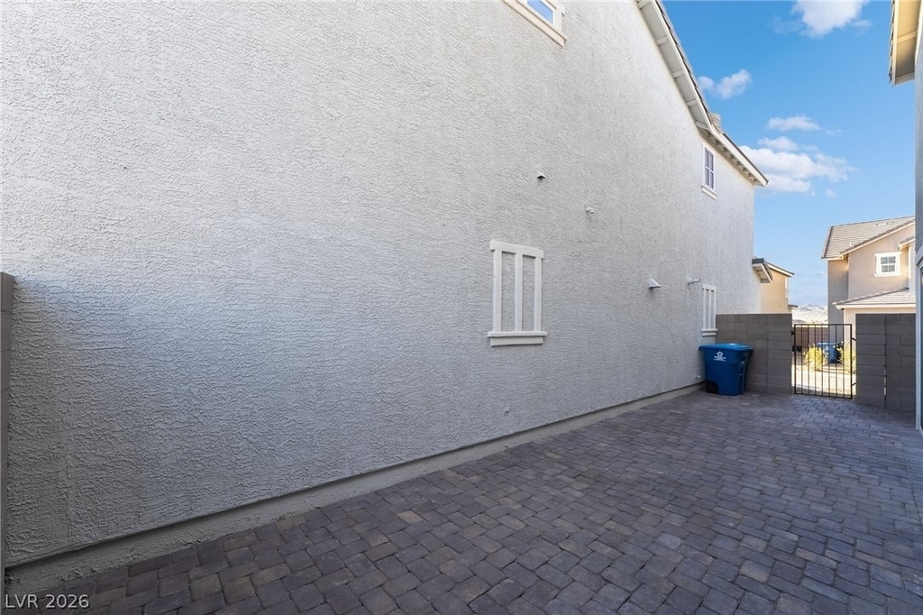 2479 Bellinzona Place - Photo 21