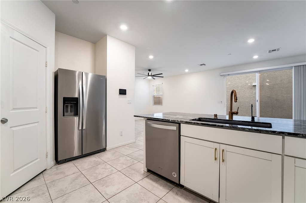 2479 Bellinzona Place - Photo 4