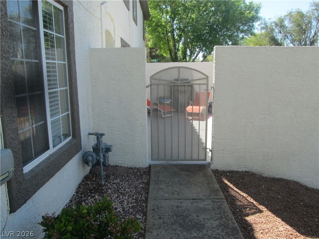 221 Luninborg Street - Photo 1