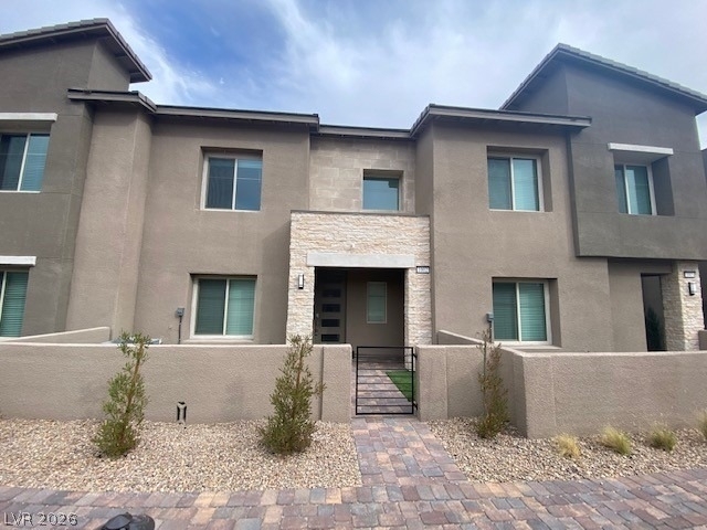 600 N Carriage Hill Drive - Photo 1