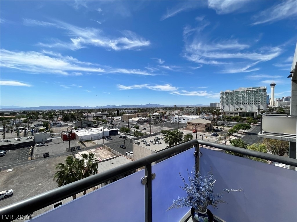 353 E Bonneville Avenue - Photo 32