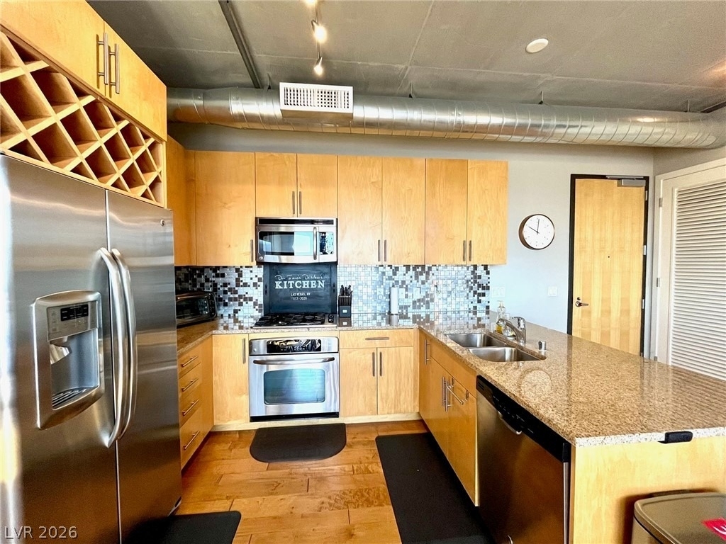 353 E Bonneville Avenue - Photo 8