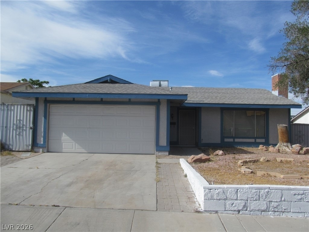 7036 Pinebrook Court - Photo 0