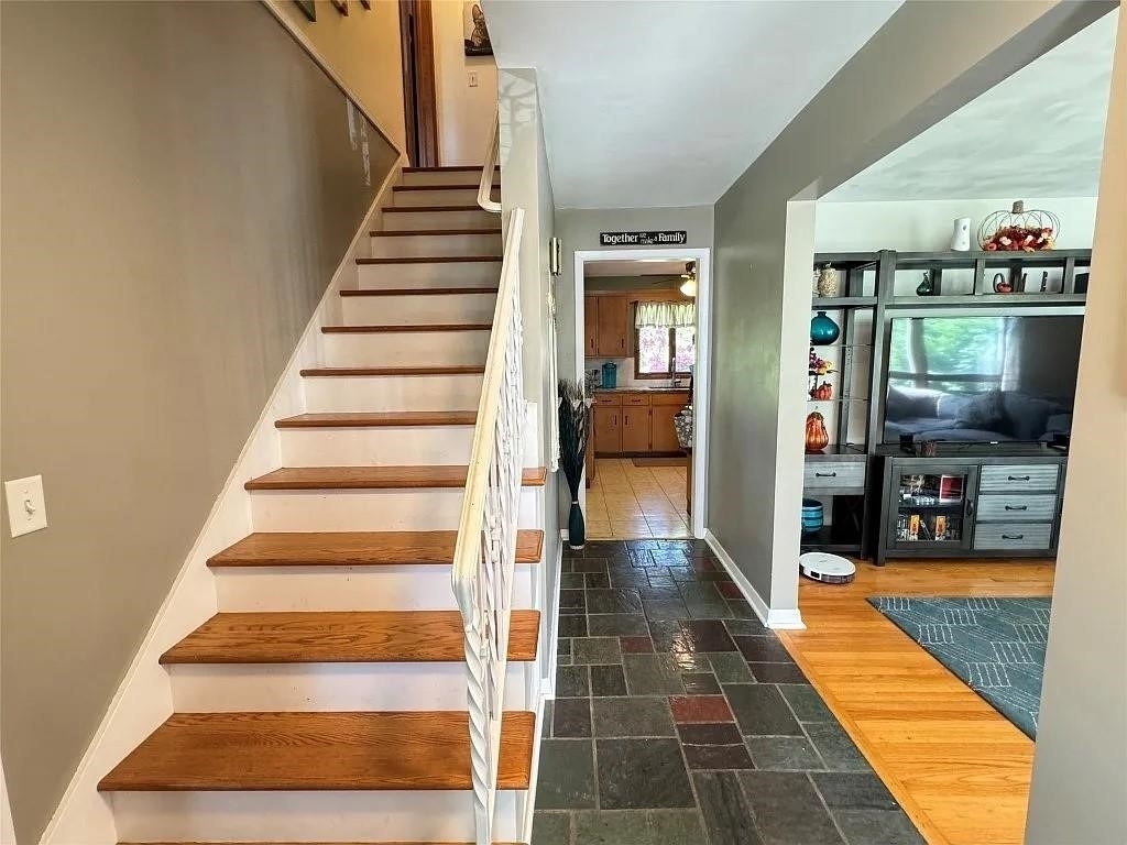 7 Exeter Drive - Photo 9