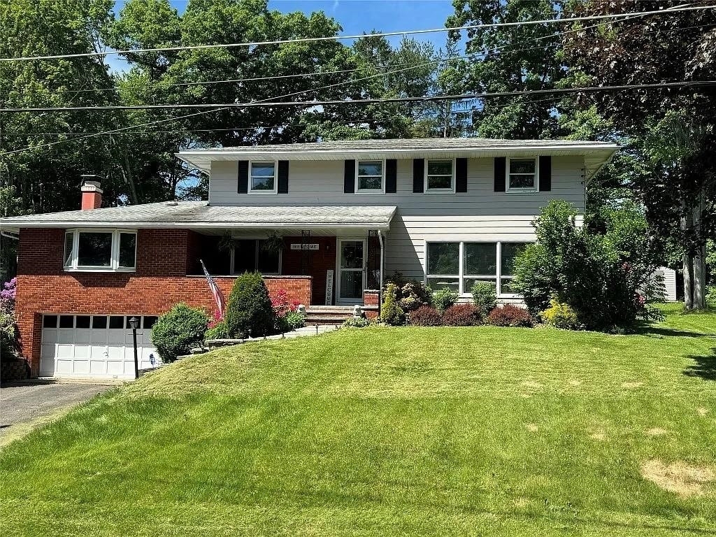 7 Exeter Drive - Photo 1