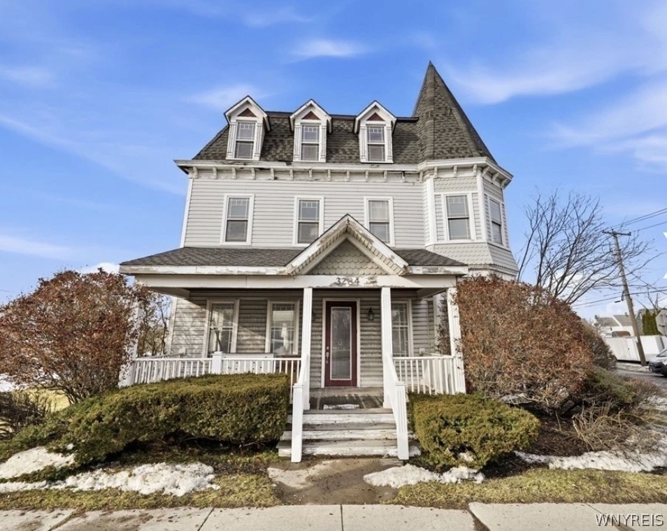 3284 Walden Avenue - Photo 2