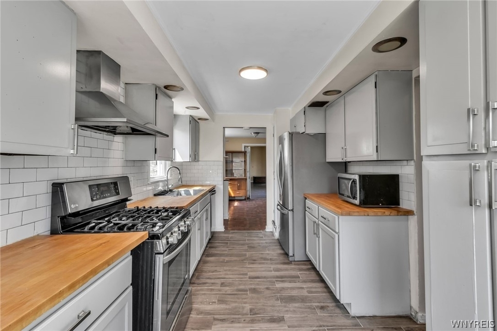 4098 Bailey Avenue - Photo 6