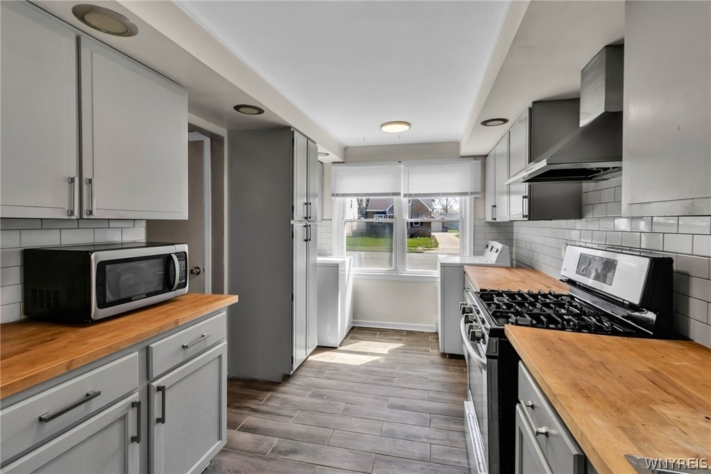 4098 Bailey Avenue - Photo 4