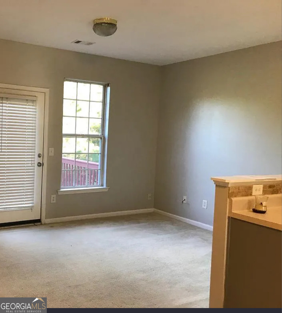 3266 Mill Springs Circle - Photo 4