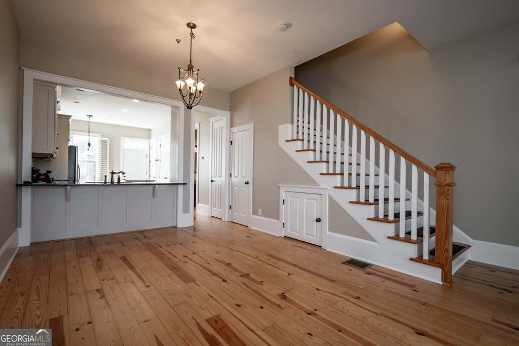 83 Charter Oak Drive - Photo 4